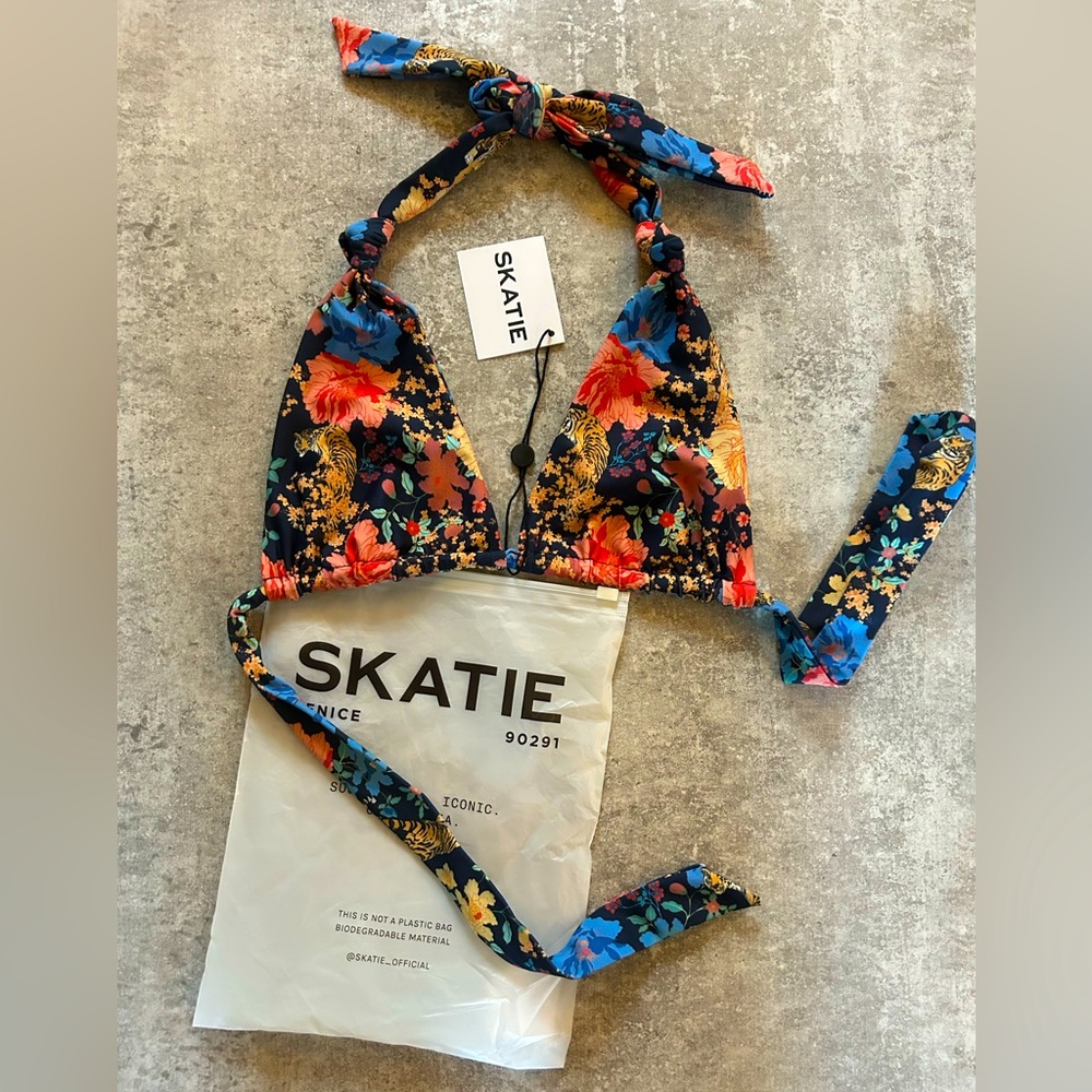 Skatie Darby Swim Top in Bali Medium